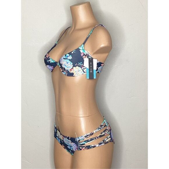 New. O’Neill floral underwire strappy bikini. Small. Retails $109 - Picture 5 of 12